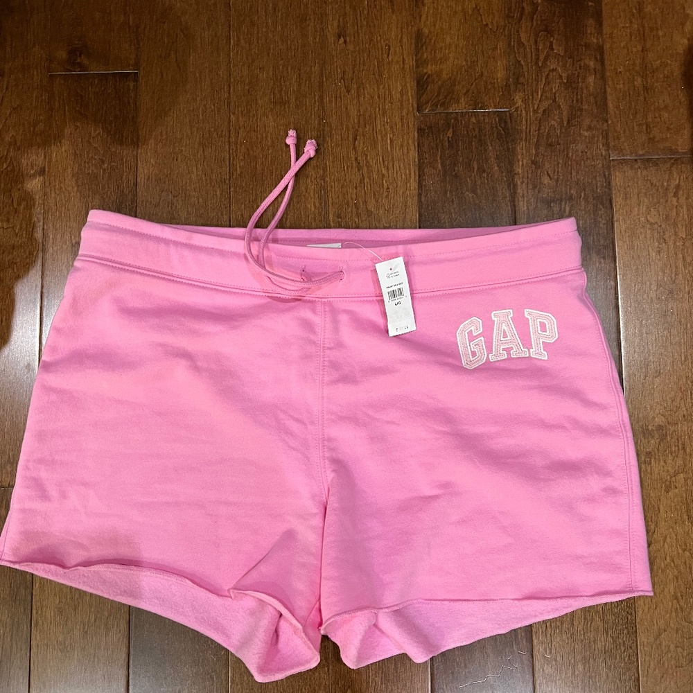 Gap pink shorts